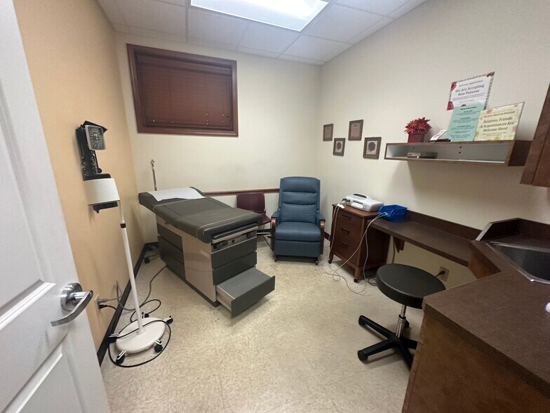 More Photos Of 4601 Everhard Rd NW, Canton Medical For Sale