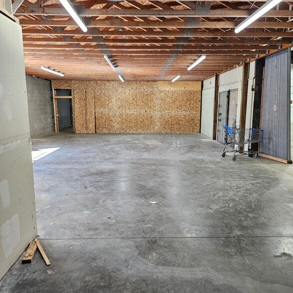 More Photos Of 7930 Pulaski Hwy, Rosedale Warehouse For Lease