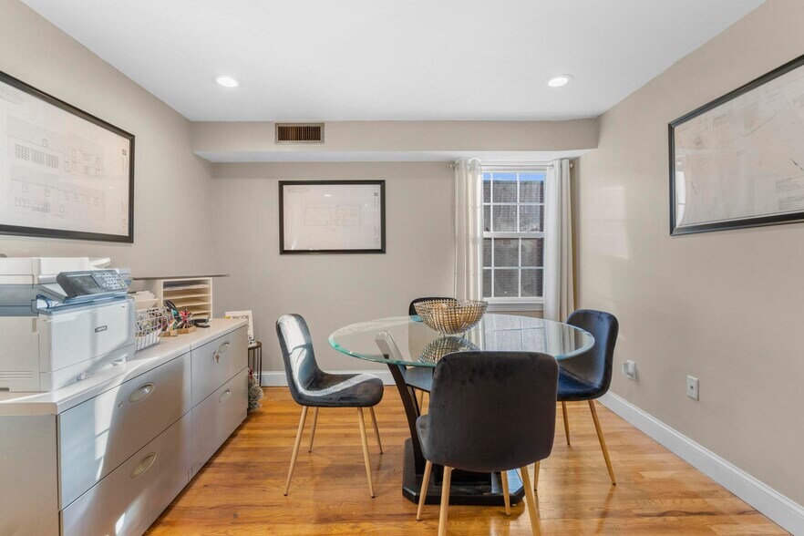 More Photos Of 51 N Main St, Southington Office For Lease