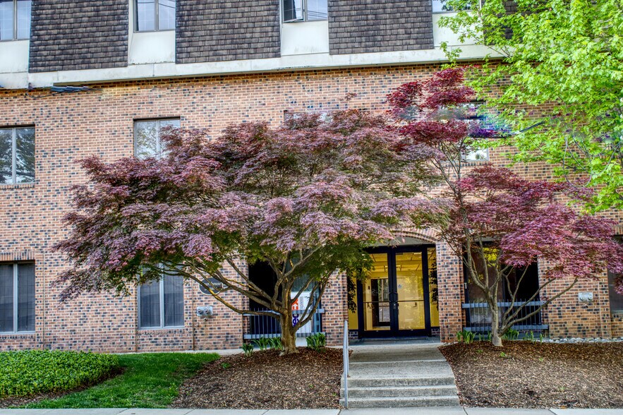 More Photos Of 10521 Judicial Dr, Fairfax Medical For Sale