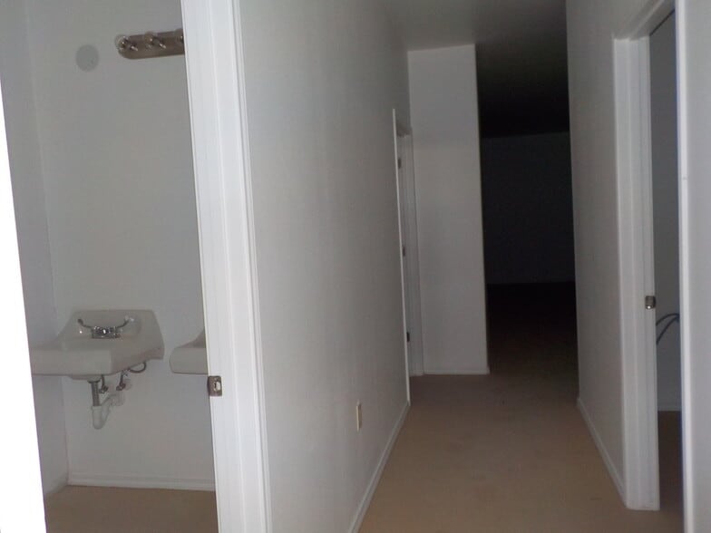 More Photos Of 5151 Logan's Run, Harlingen Unknown For Lease