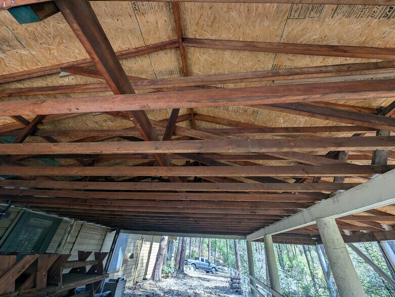 More Photos Of 101 Marapai Rd, Prescott Specialty For Sale