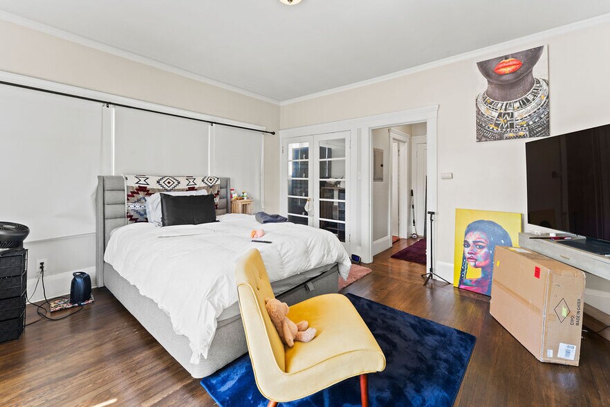 More Photos Of 646 42nd, Oakland Apartments For Sale