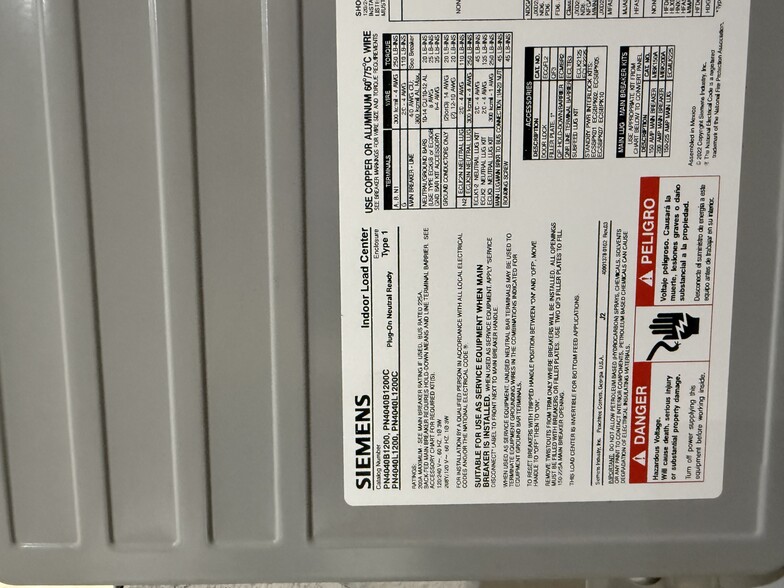 More Photos Of 3122 South Ave, Toledo Manufacturing For Lease