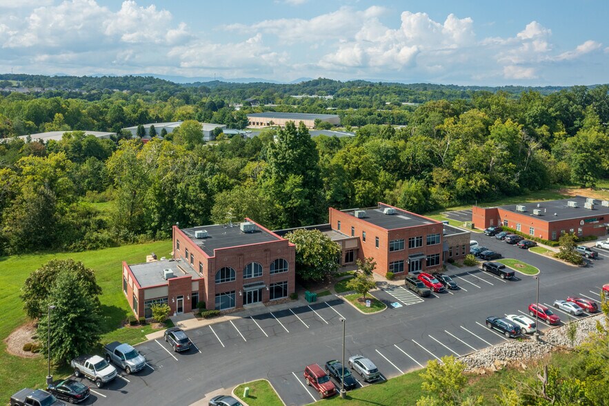 More Photos Of 2575 Willow Point Way, Knoxville Office For Sale
