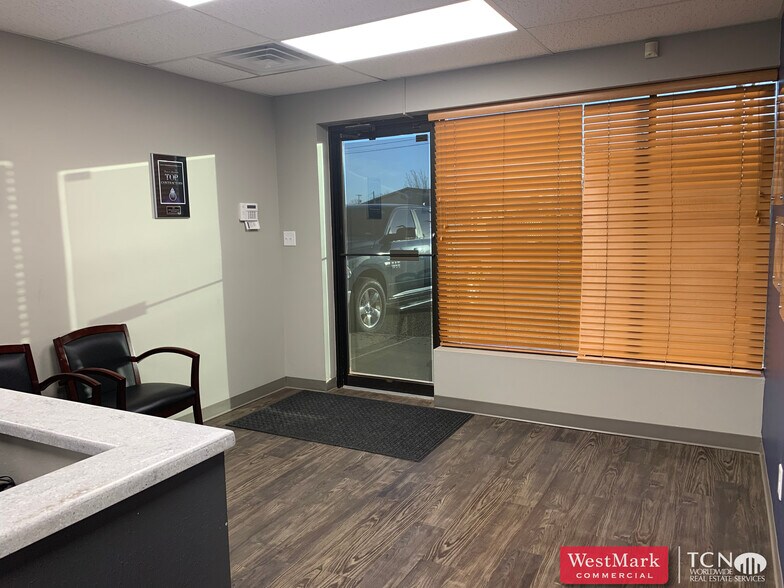 More Photos Of 4502-4516 Englewood Ave, Lubbock Office For Lease
