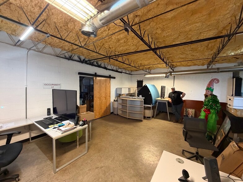 More Photos Of 1825 W Main St, Oklahoma City Warehouse For Sale