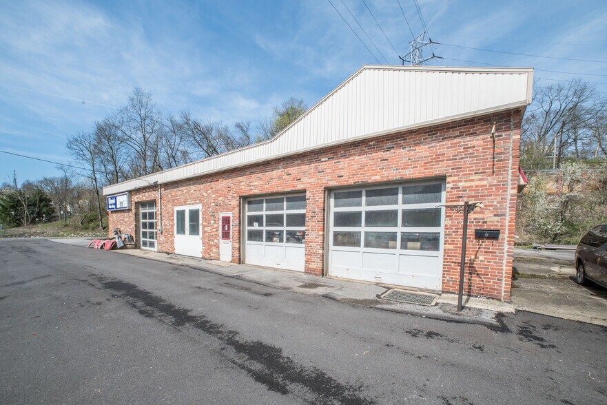 More Photos Of 6220 Library Rd, Bethel Park Auto Repair For Sale