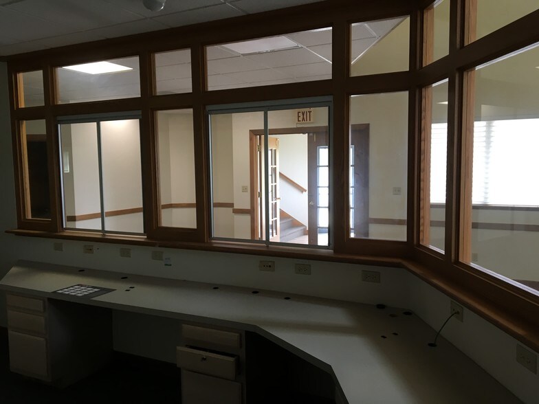 More Photos Of 3725 Kentucky Ave, Indianapolis Medical For Lease