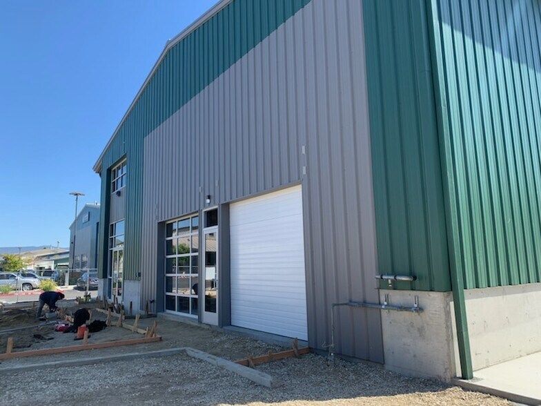 More Photos Of 3980 Steel Way, San Luis Obispo Warehouse For Lease