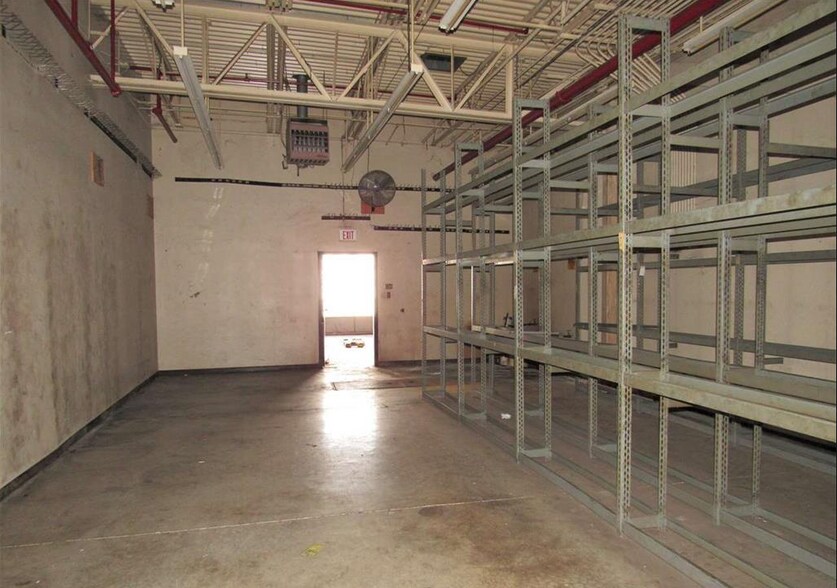 More Photos Of 4739 Pecanland Mall Dr, Monroe Unknown For Lease