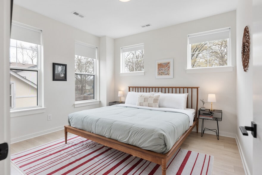 More Photos Of 1233 Lischey Ave, Nashville Apartments For Sale