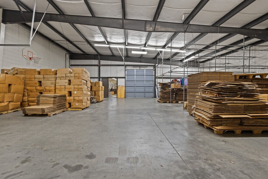 More Photos Of 795 Rice Rd, Spartanburg Light Distribution For Lease