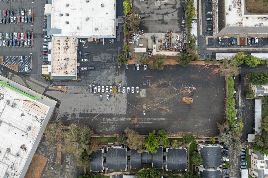 More Photos Of 8501 Auburn Blvd, Citrus Heights Freestanding For Sale