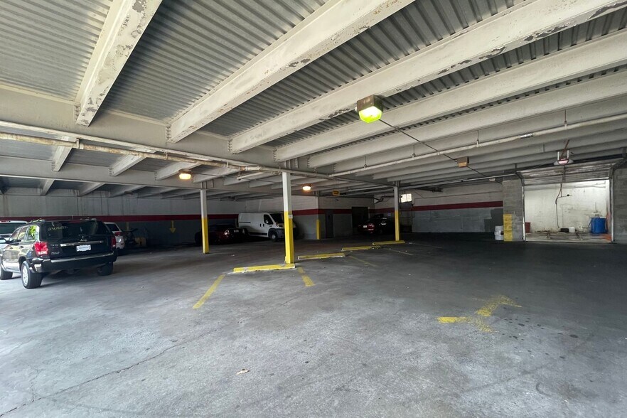 More Photos Of 360 Tunxis Hill Rd, Fairfield Auto Dealership For Sale