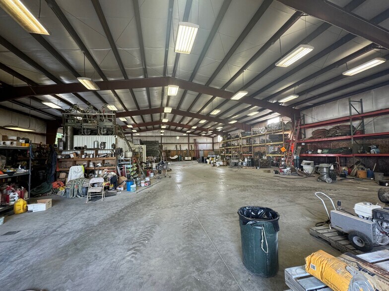 More Photos Of 28098 SE Spring St, Boring Warehouse For Lease