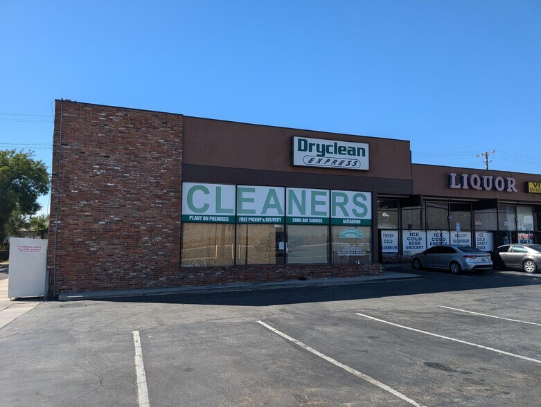 More Photos Of 2411 N San Fernando Blvd, Burbank Convenience Store For Lease