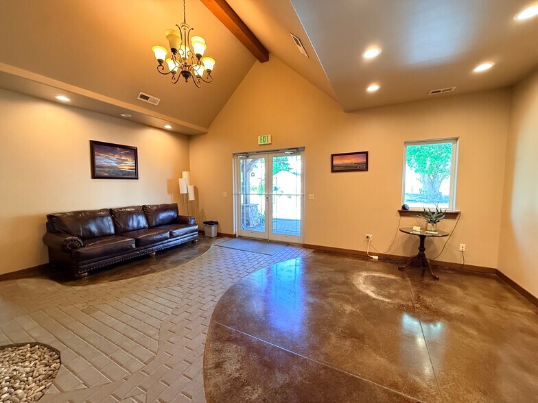 More Photos Of 1212 Columbia Park Trl, Richland Office For Lease