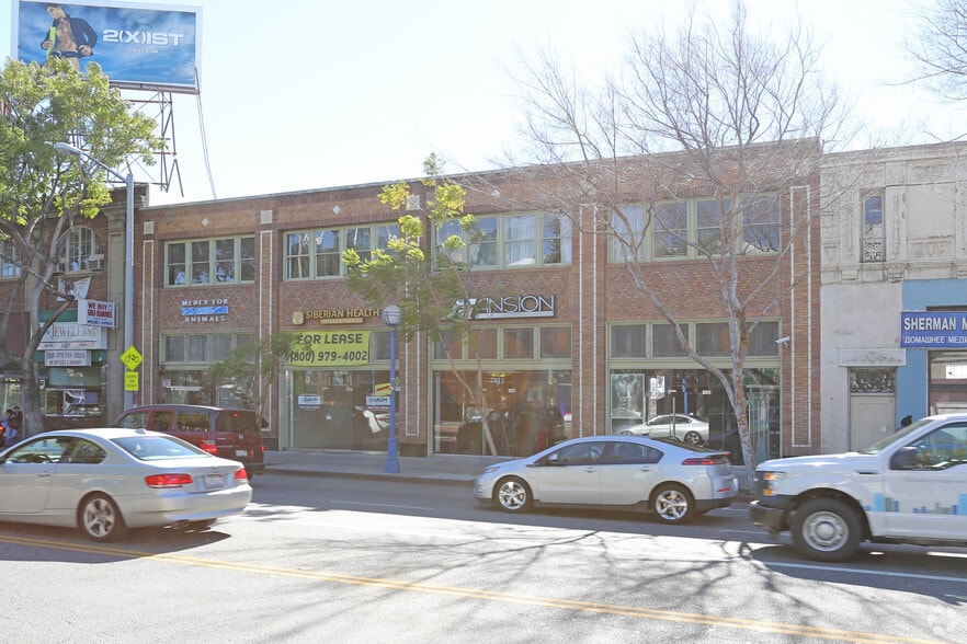 More Photos Of 7900-7914 Santa Monica Blvd, West Hollywood Storefront Retail Office For Lease