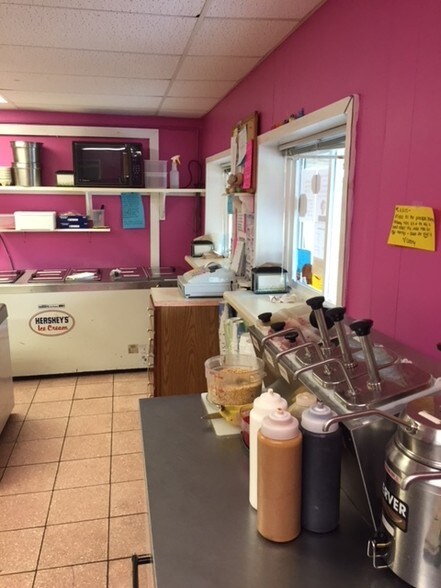 More Photos Of 7991 Route 31, Bridgeport Restaurant For Sale