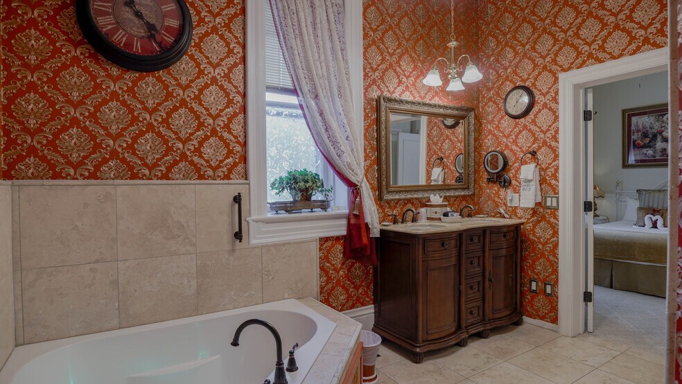 More Photos Of 118 S 300 W, Heber City Hospitality For Sale