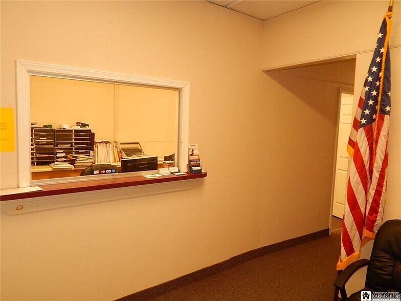 More Photos Of 355 Central Ave, Fredonia Storefront Retail Office For Lease