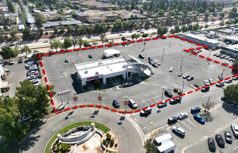 Primary Photo Of 145 E Auto Center Dr, Fresno Auto Dealership For Lease