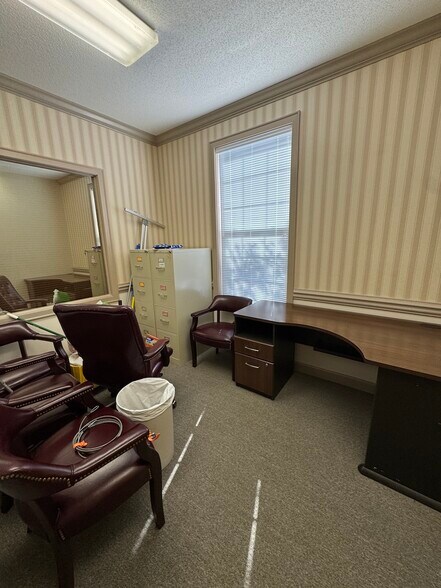 More Photos Of 4589 Oleander Dr, Myrtle Beach Office For Sale