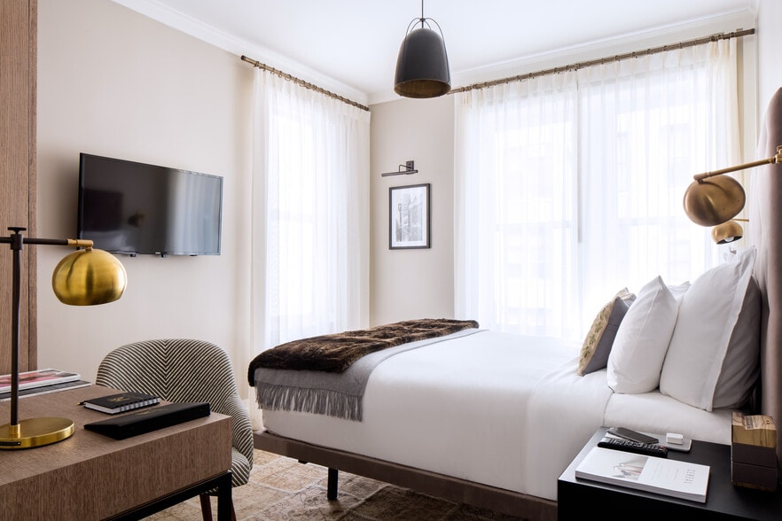 More Photos Of 34 E 32nd St, New York Hotel For Sale