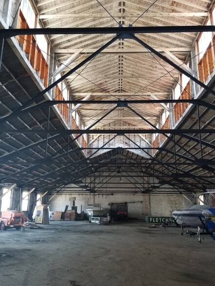 More Photos Of 700 Marquette St, Bay City Industrial For Sale