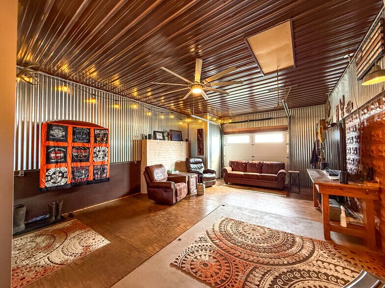 More Photos Of 13080 US 422, Kittanning Storefront Retail Residential For Sale