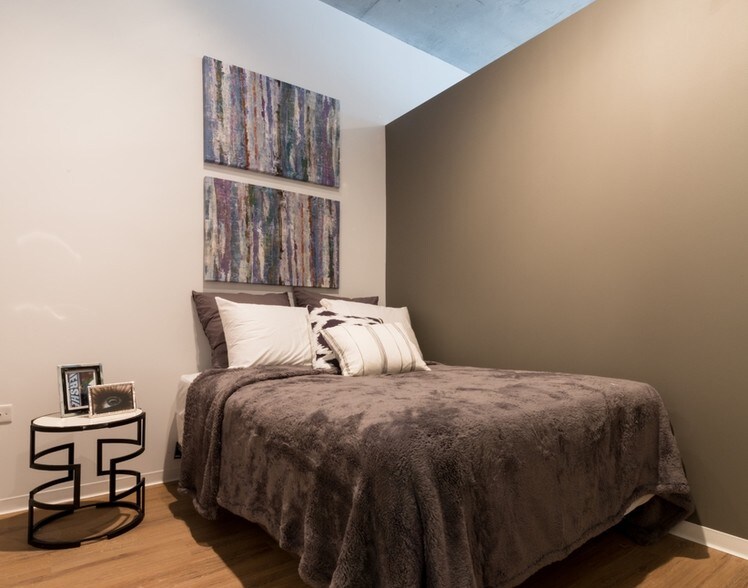 More Photos Of 1611 W Division St, Chicago Apartments For Lease