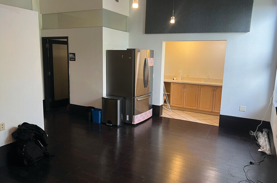 More Photos Of 506-508 14th St, San Francisco Storefront Retail Residential For Lease