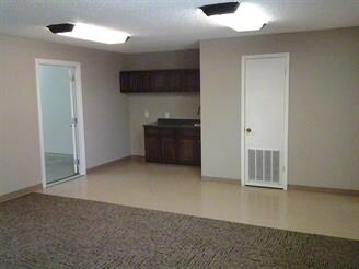 More Photos Of 200 N Bagdad Rd, Leander Warehouse For Lease