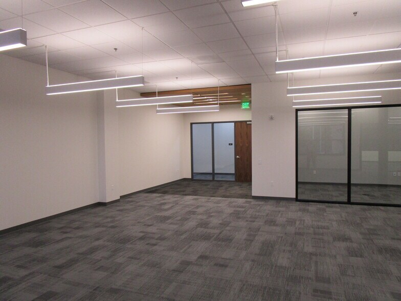 More Photos Of 3035 Cleveland Ave, Santa Rosa Office For Lease