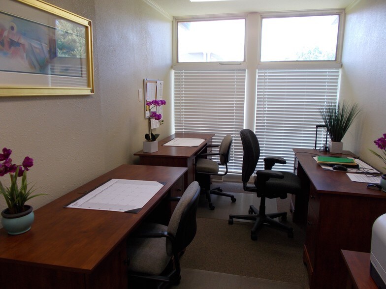 More Photos Of 1350-1358 D'Adrian Professional Pky, Godfrey Medical For Lease