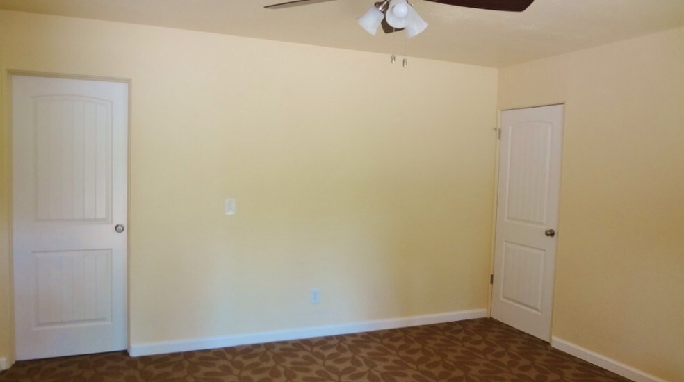 More Photos Of 110 El Paso Blvd, Manitou Springs Apartments For Sale