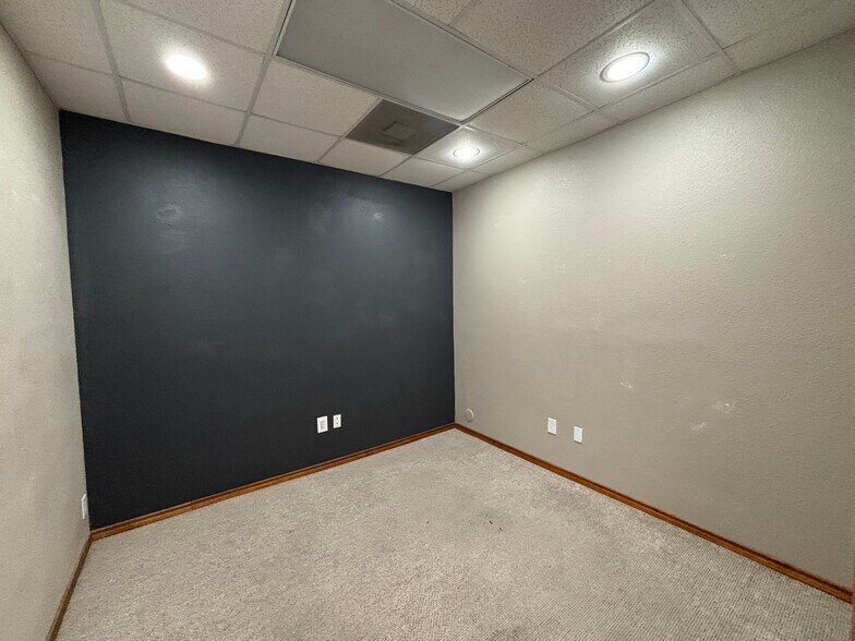 More Photos Of 1510 Santa Fe Dr, Weatherford Medical For Lease