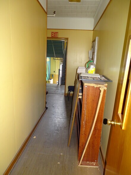 More Photos Of 417 E Sunbury St, Shamokin Storefront Retail Office For Sale