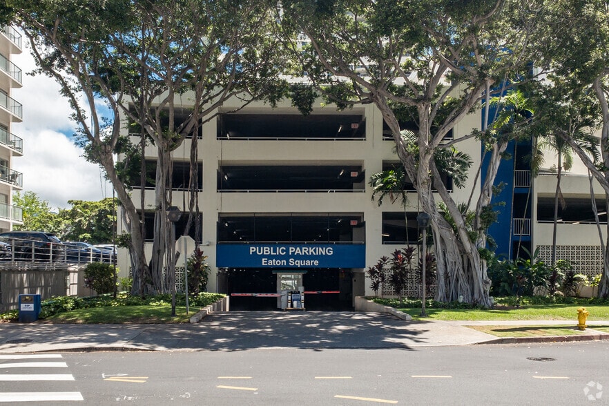 More Photos Of 400 Hobron Ln, Honolulu Apartments For Sale