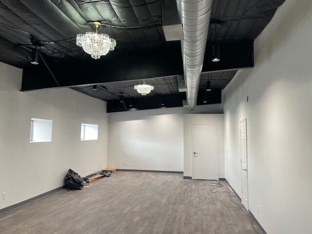 More Photos Of 1313 Cedar Post Ln, Houston Warehouse For Sale