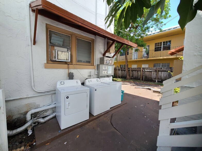 More Photos Of 1311 15th Ter, Miami Beach Apartments For Sale