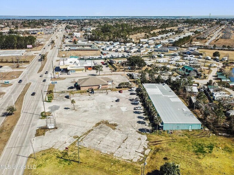 More Photos Of 828 Highway 90, Bay Saint Louis Freestanding For Lease