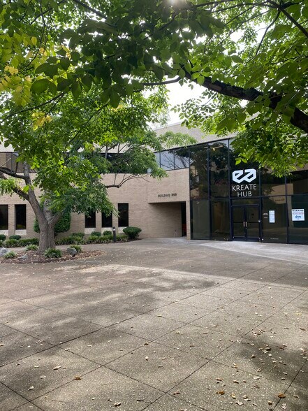 More Photos Of 309 Plus Park Blvd, Nashville Loft Creative Space For Lease