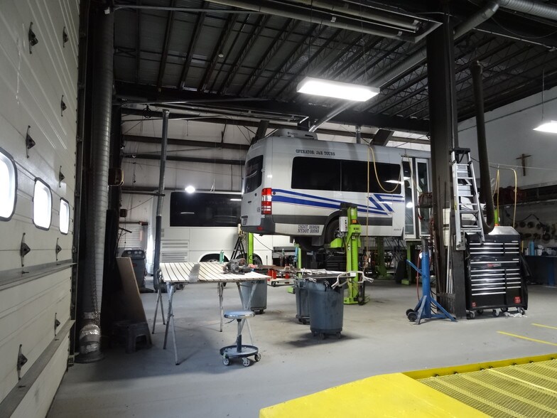 More Photos Of 80 Edison Ave, Mount Vernon Warehouse For Sale