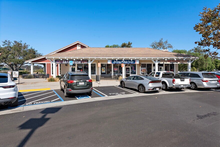 More Photos Of 27702 Crown Valley Pkwy, Ladera Ranch Unknown For Lease