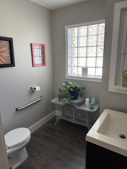 More Photos Of 2220 The Plaza, Charlotte Office Residential For Sale