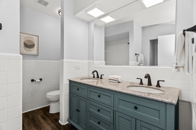 More Photos Of 4811 Main St, Skokie Storefront Retail Residential For Sale