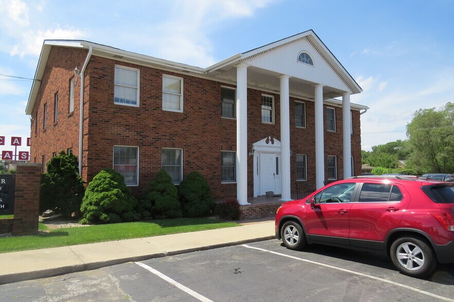 Primary Photo Of 131 Ridge Rd, Munster Office For Lease