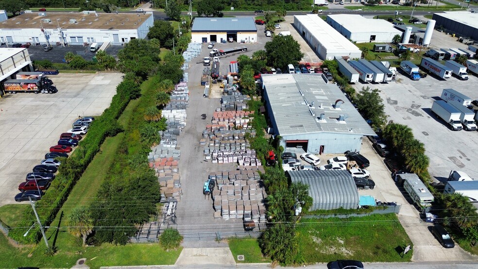 More Photos Of 3500 Silver Star Rd, Orlando Warehouse For Lease